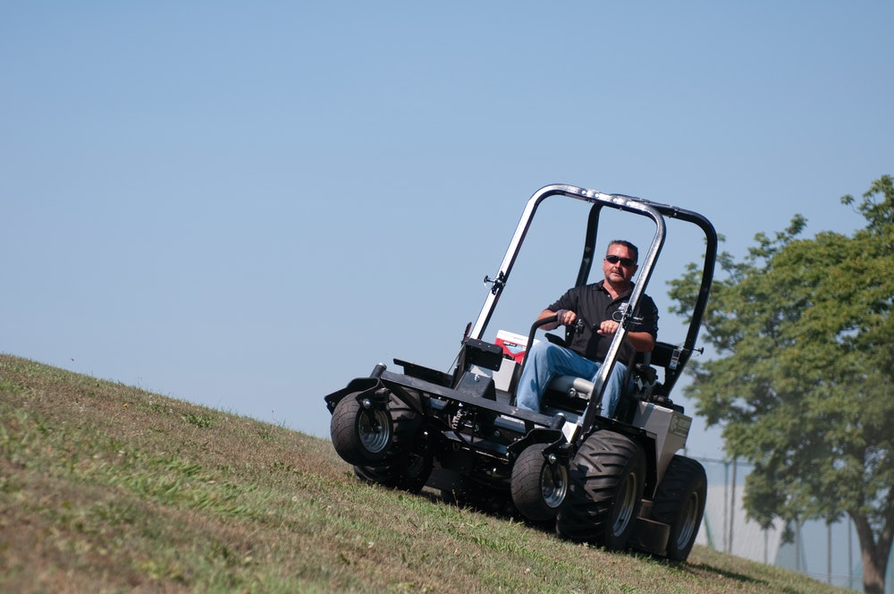 All wheel drive zero turn mowers hotsell