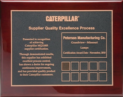 Photo Caterpillar Award Hires 10449600