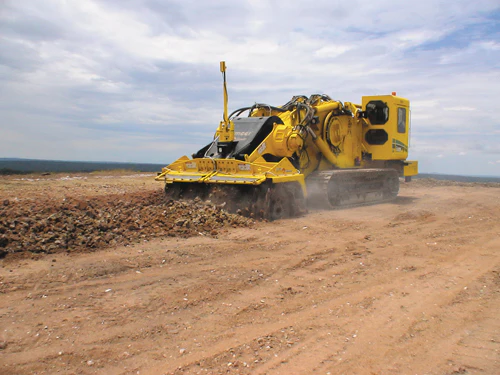 Dual-engine system brings efficiency. | OEM Off-Highway