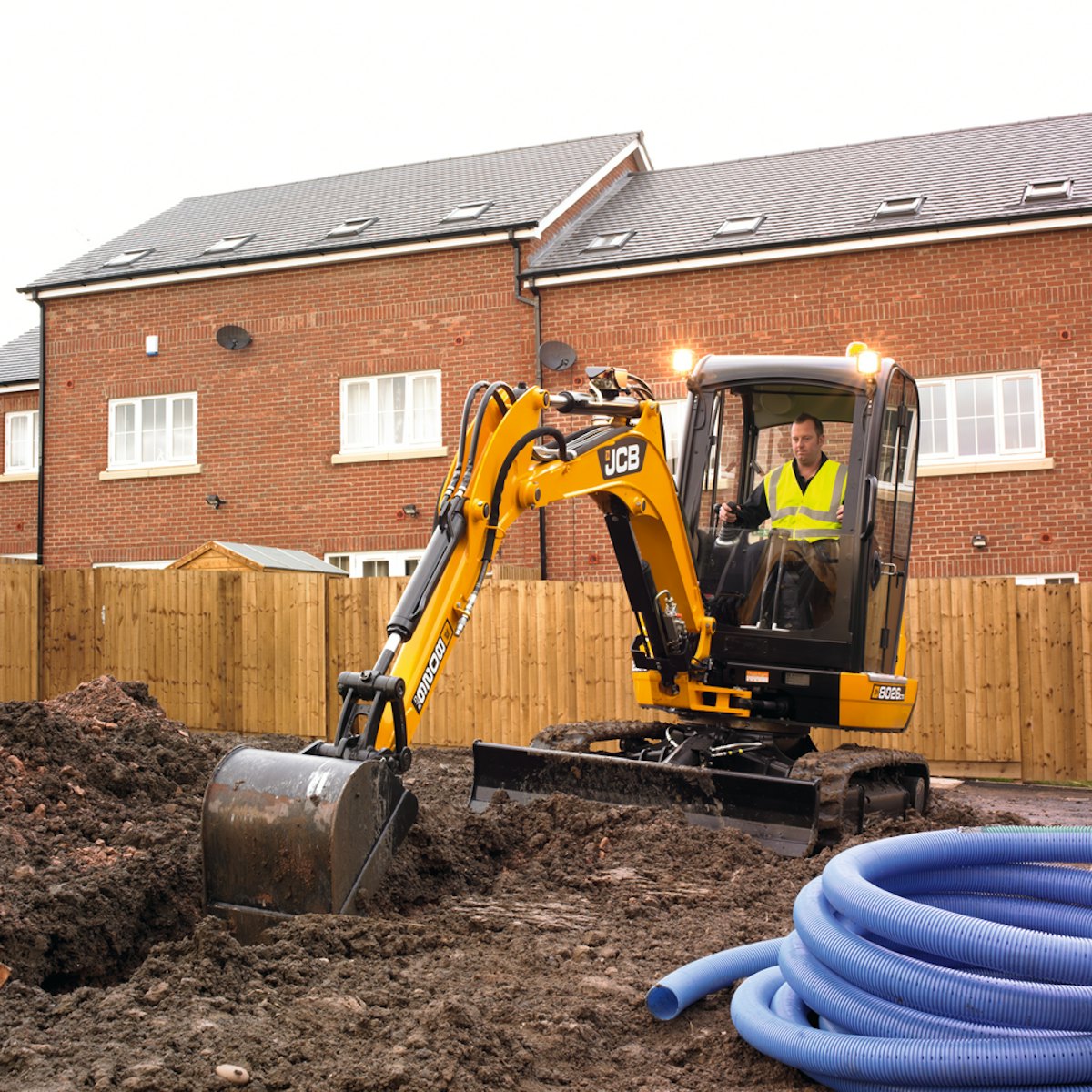 JCB Introduces New 8026 Mini Excavator | OEM Off-Highway