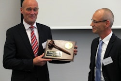 Peter van der Vlugt (right) bids farewell to Rainer Hofmann (left).