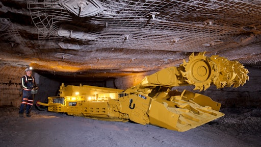 Caterpillar Cm235 Continuous Miner