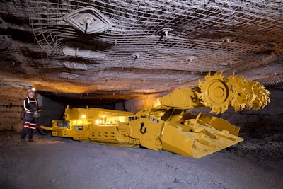 Caterpillar Cm235 Continuous Miner