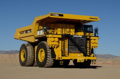 Komatsu 730 E
