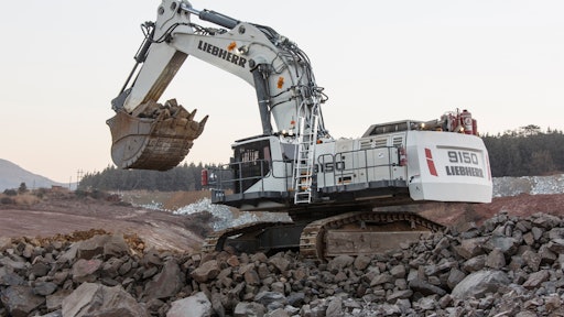 Liebherr R9150 1