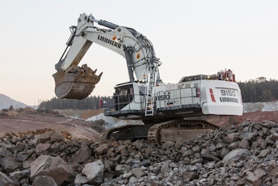 Liebherr R9150 1