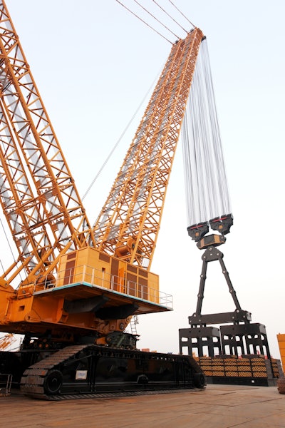 Carraro Drive Tech 4500 Tonne Xcmg Tracked Crane