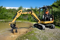 Caterpillar 302 4 D Mini Hydraulic Excavator