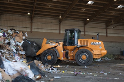 721F wheel loader Waste Handling model