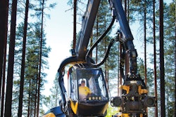 Ponsse chose to have the Scorpion harvester's crane extend up and over the operator cab for improved visibility on all sides of the machine.