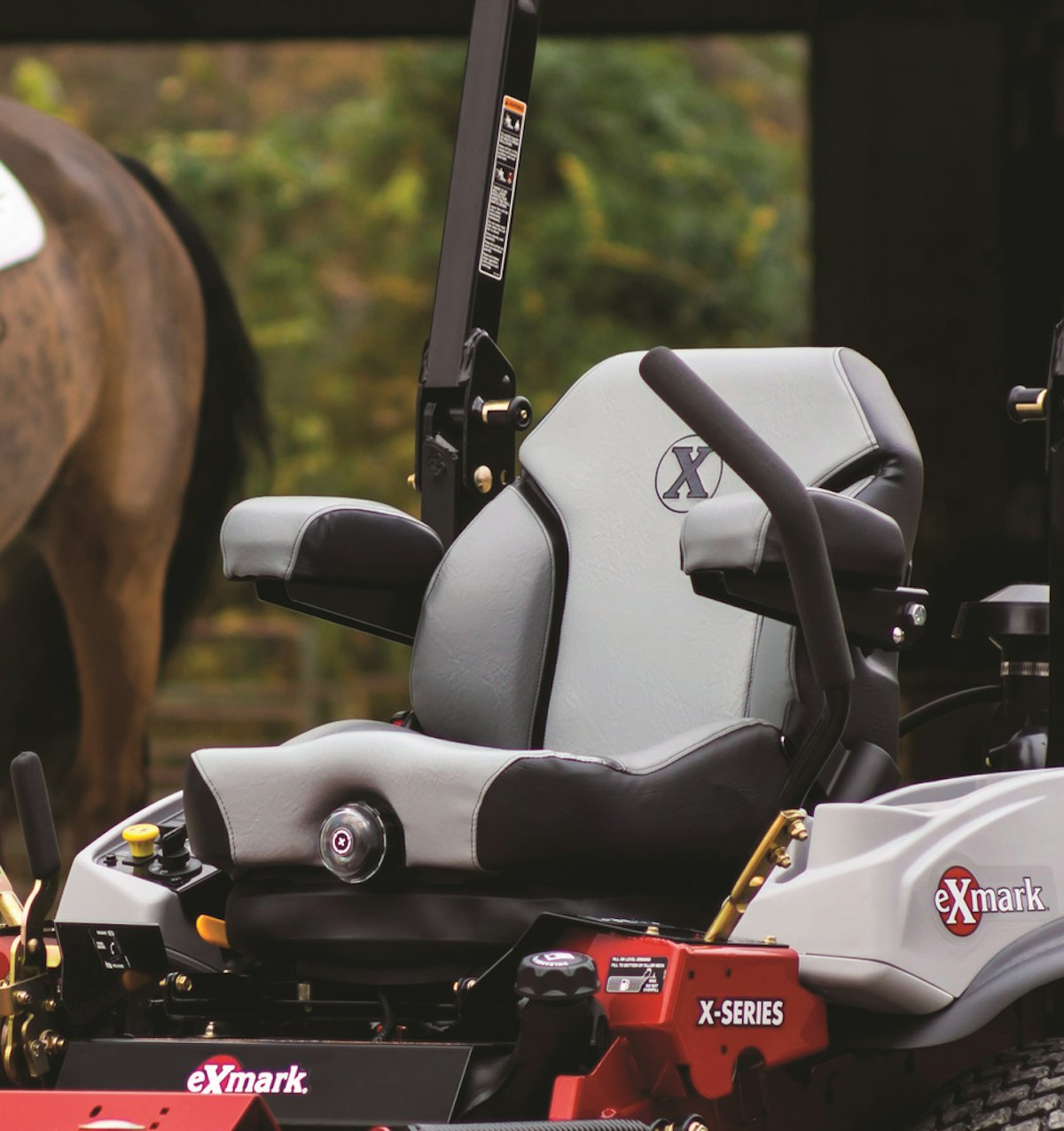 Exmark lazer z store seat