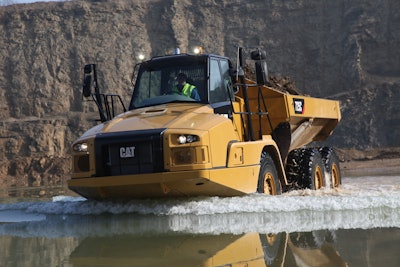 Cat 725 C Articulated Truck Image1