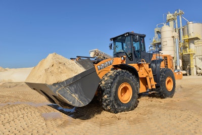 Case 1221 F Wheel Loader