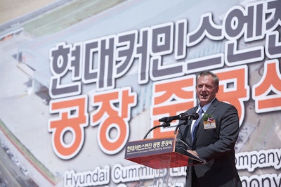 Dave Crompton, Vice President and General Manager - Cummins Engine Business speaks at the Hyundai Cummins Engine Co. facility.