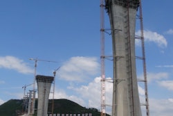 Potain At Chishi Grand Bridge 4