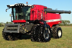 Massey Ferguson 9545 combine