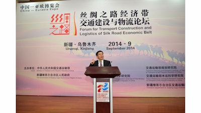 LiuGong_PresidentSupportingTransitConstructiononSilkRoad