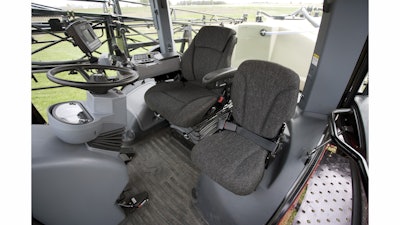 Versatile Sx240and Sx280 Cab 541210618b02e
