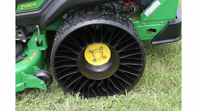 Michelin_XTWEELTurfTire
