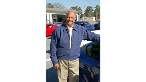John Davis, the Emmy Award-winning host, executive producer and creator of MotorWeek, will serve as master of ceremonies at the 2015 Green Truck Summit.