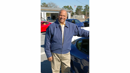 MotorWeek's John Davis to Emcee 2015 Green Truck Summit ...