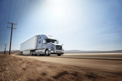 02 XE super direct drive Volvo VNL780 551acba4f3d21