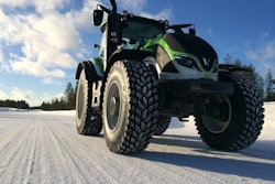 NokianTyreValtra WorldsFastestTractor TireCloseup 5523dda14b5c9