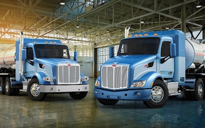 Peterbilt LNGModels579and567 551bf016b75ce
