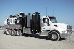 Vactor HXX Peterbilt chassis 551c062087c3e