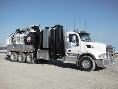 Vactor HXX Peterbilt chassis 551c062087c3e
