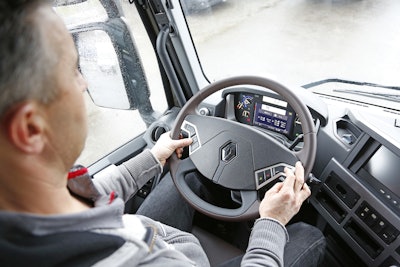 renault trucks optimod 1 555f22464b74b