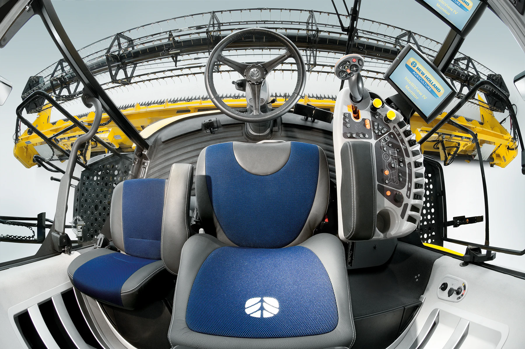 Automated technologies New Holland CX8 Series combines improve
