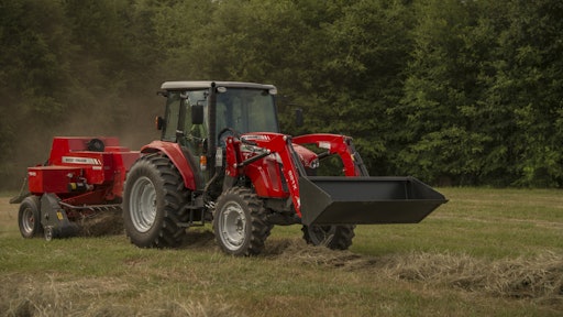 AGCO Massey Ferguson 4600M square baler loader 300dpi 08282015 55e0783c66c16