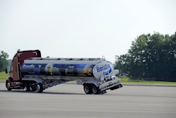 The Bendix ESP full-stability system is not activated on this tanker, which is equipped with outriggers for safety on the test track.