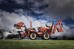 RT80 ride on trencher 561d2c412991b