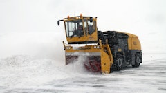 VolvoPenta OveraasenTV1000SnowPlow 561bc3012b5f0