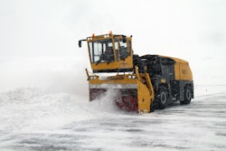 VolvoPenta OveraasenTV1000SnowPlow 561bc3012b5f0