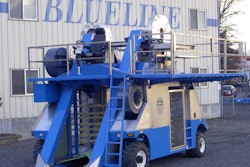 BL Blueberry harvester 003 5649fb0e1469a