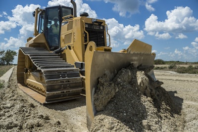 Cat D6N TTT in working application C10625180 564ba11a29ee2