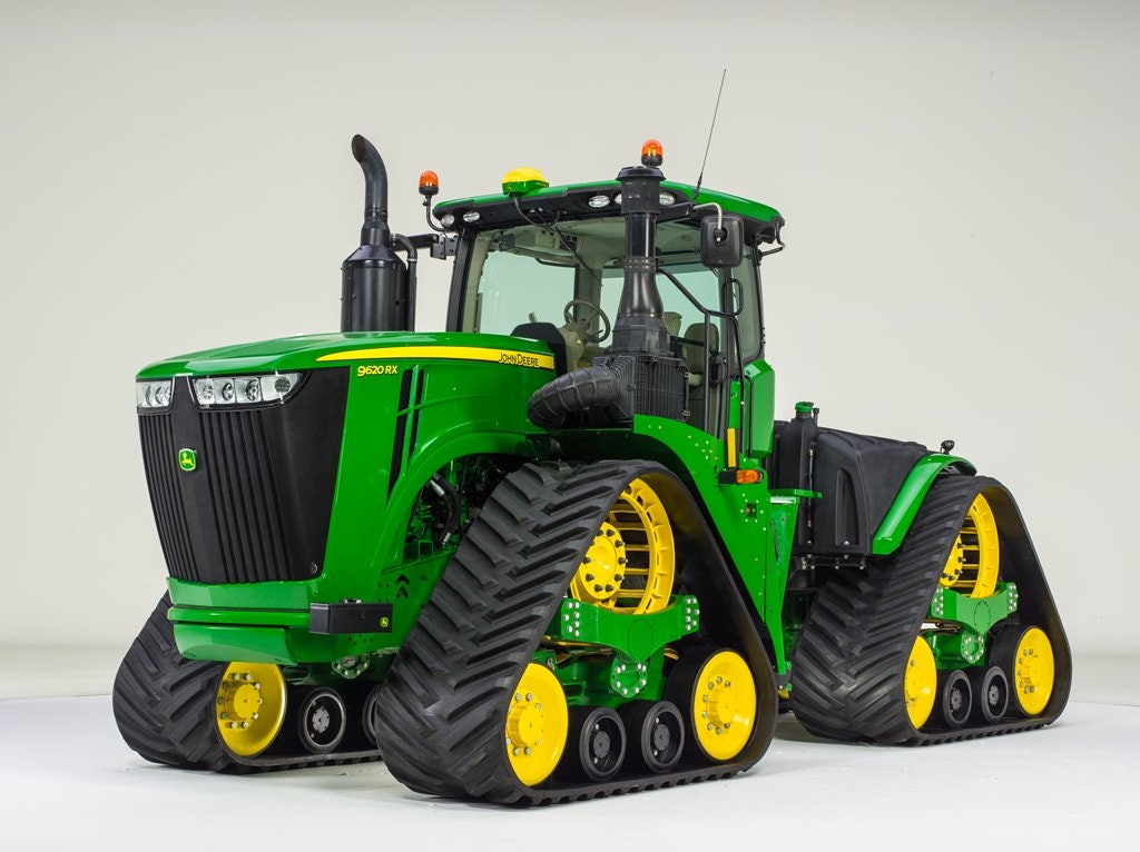 John Deere 9RX four-track tractor design