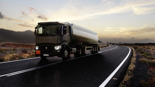 renault trucks t tanker 563baafd0717e