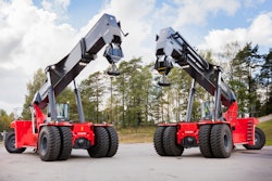 Trelleborg s anti vibration mounts help Kalmar achieve record breaking 130 tonne lift 565f1a26cee58