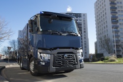 RenaultTrucks ArmoredTSeries 568d23ec79007