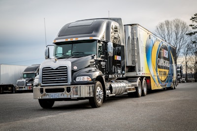 MackTrucks NASCARPinnacleModel SideView 56c4a652d230c