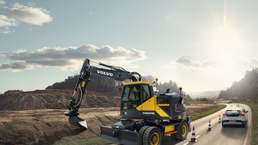 VOLVO BAUMA 2016 Press Information EWR150E short swing wheeled excavator 56c4daa5ea88f