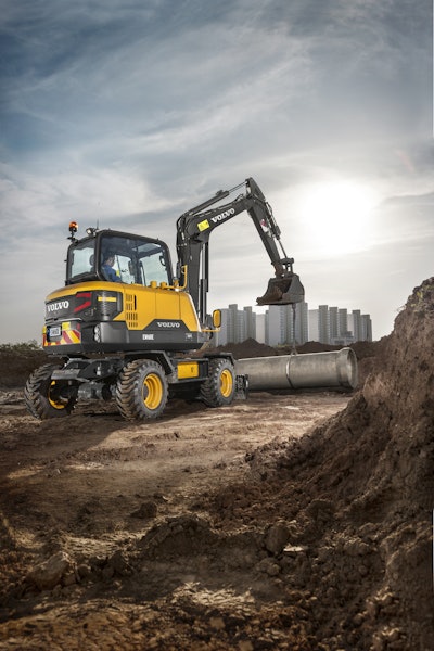 VOLVO BAUMA 2016 Press Information EW60E wheeled excavator 56c4d7e5130ad