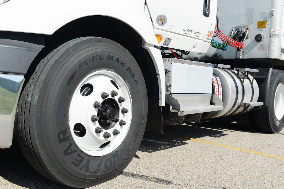 Goodyear Fuel Max RSA From Goodyear Commercial Tire Systems OEM Off