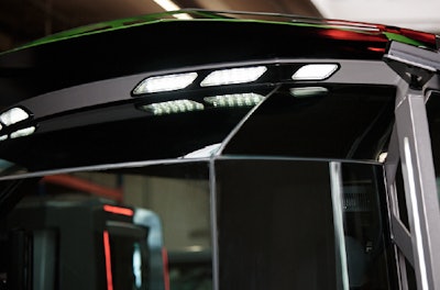 External LED lights and sunshade on the Genius CAB