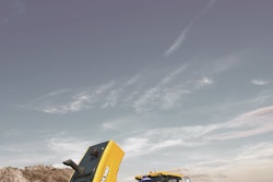 Hyundai HL980WheelLoader backview 572386eae0f6d