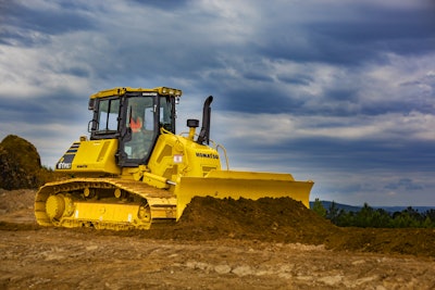 Komatsu D61PXi 24Dozer 5745bc41df6bc